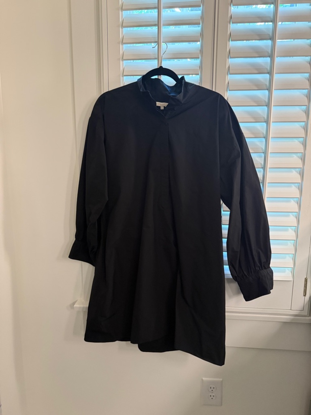 ANN MASHBURN Black Long-Sleeve Tunic Dress